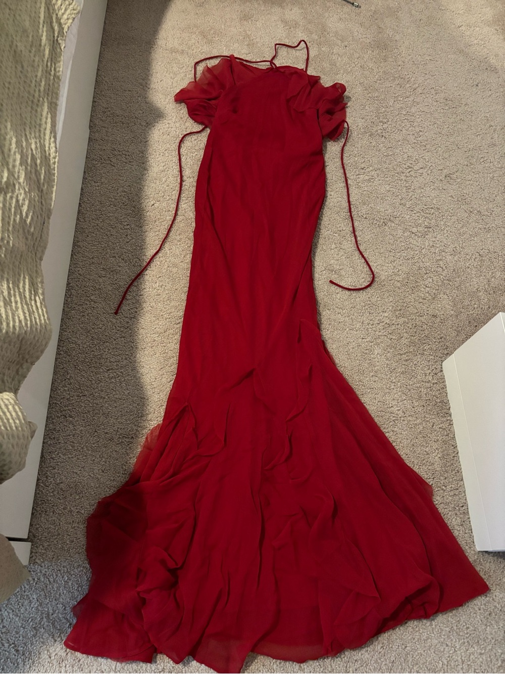 NWT ✨ ASOS Design Red Ruffle One-Shoulder Evening Gown - Picture 2 of 7